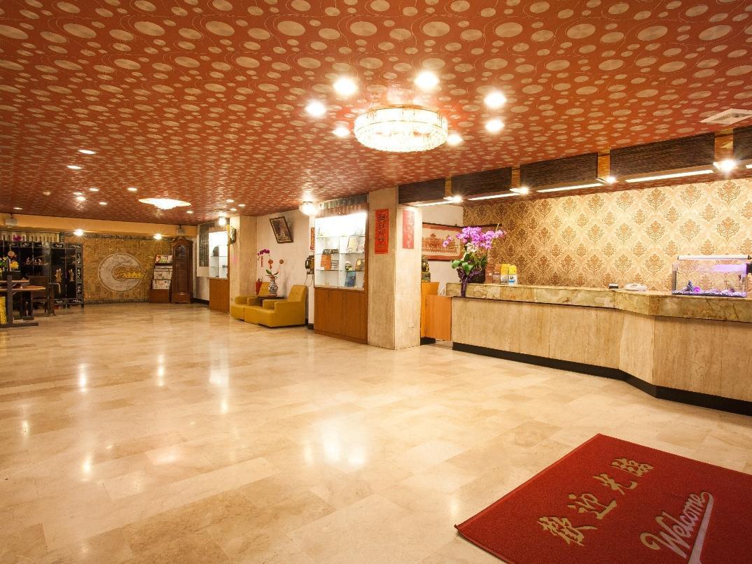 Chiayi Crown Hotel Dış mekan fotoğraf
