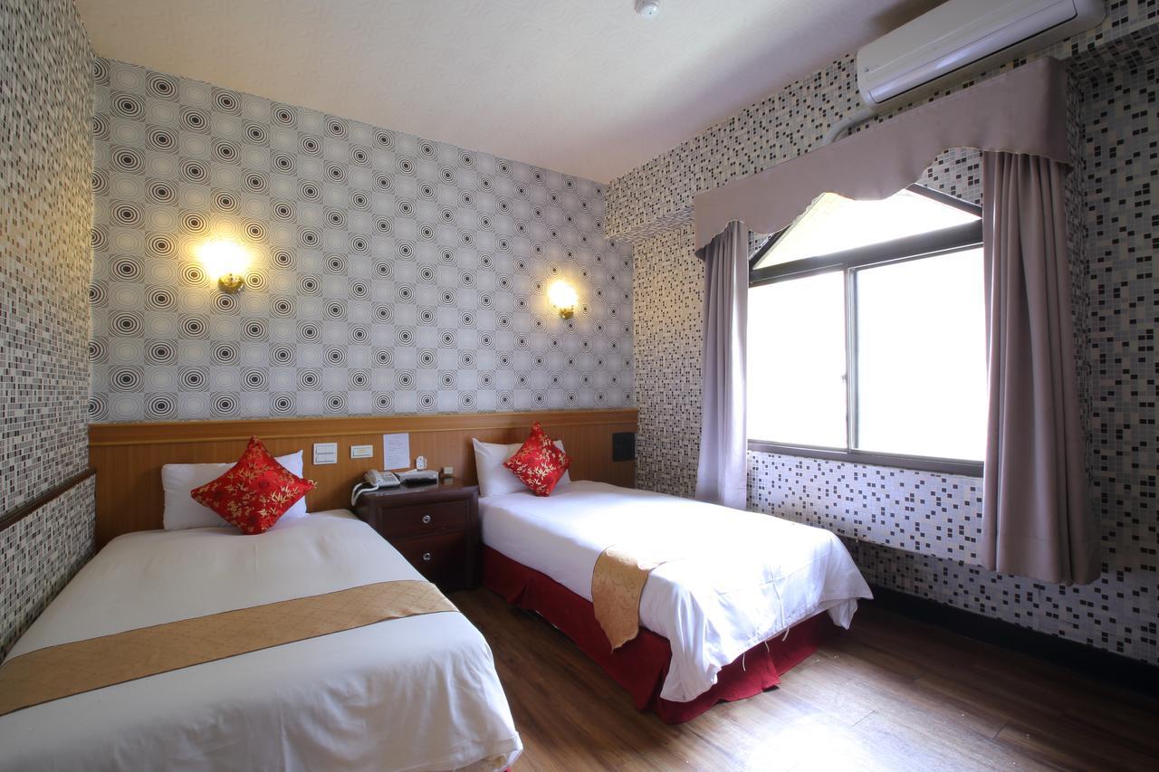 Chiayi Crown Hotel Dış mekan fotoğraf