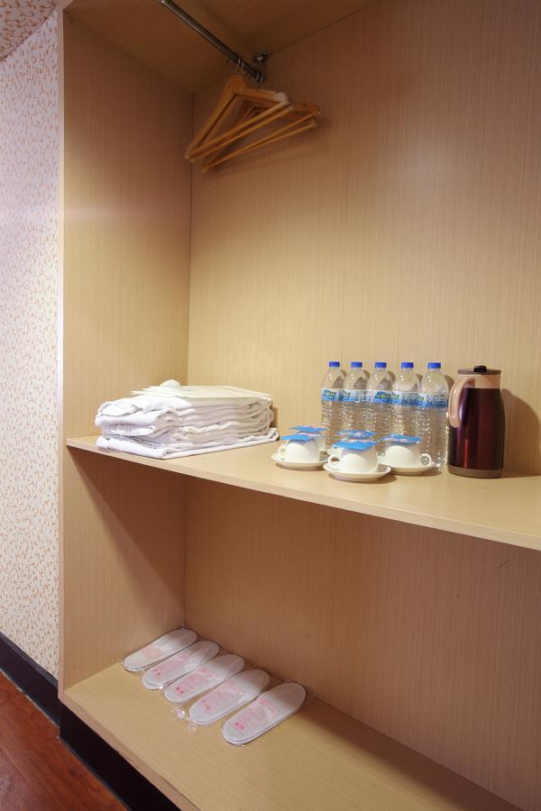 Chiayi Crown Hotel Dış mekan fotoğraf