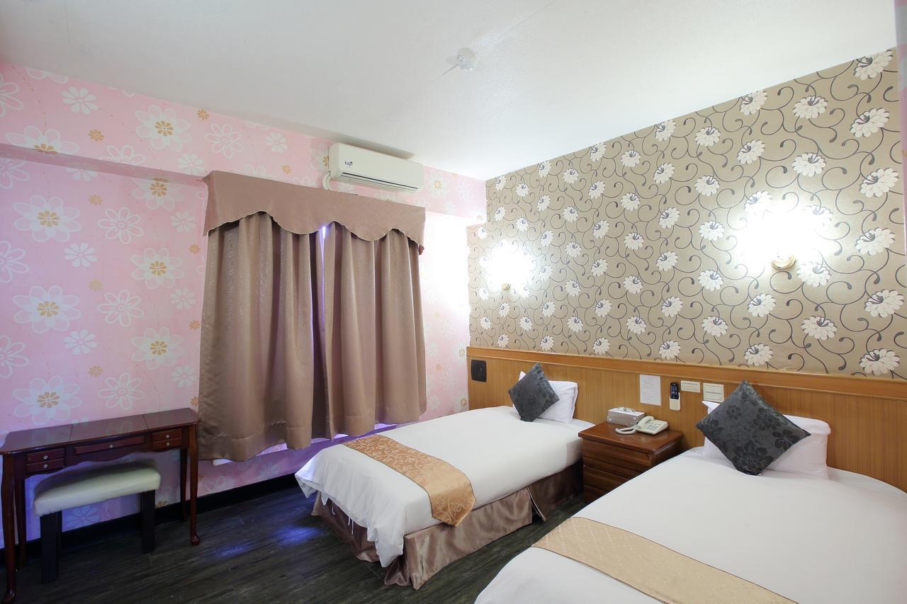 Chiayi Crown Hotel Dış mekan fotoğraf