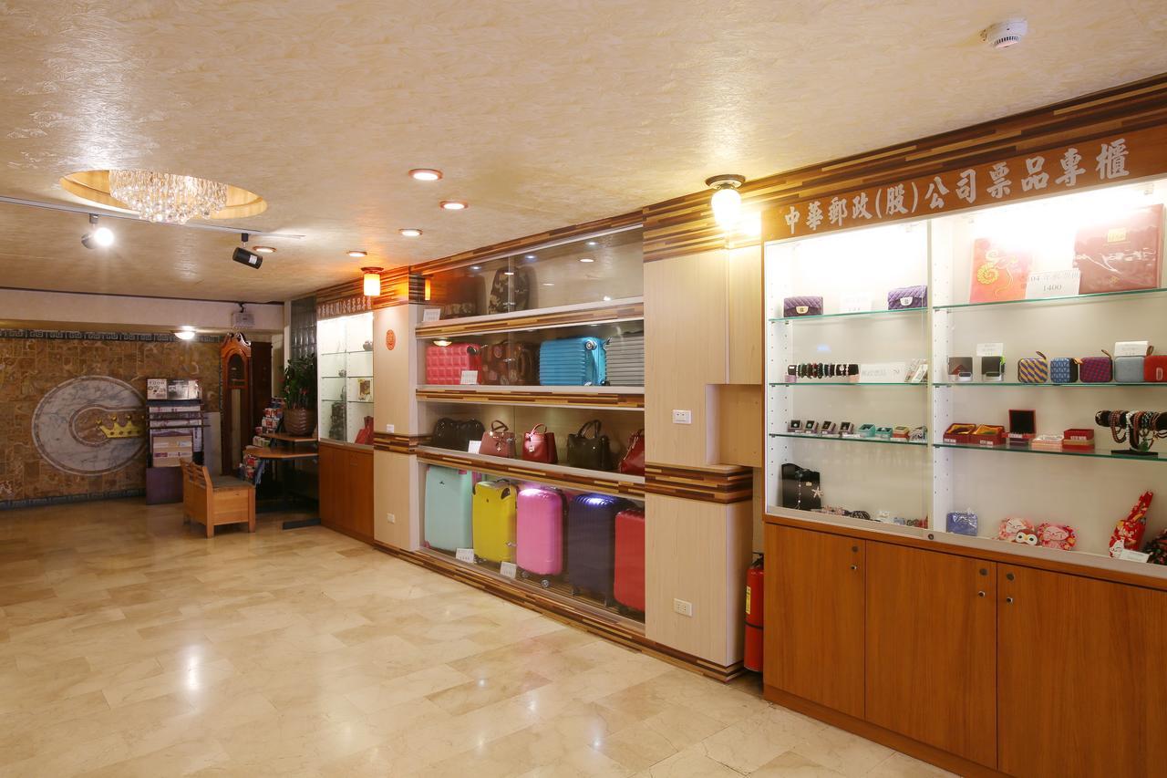 Chiayi Crown Hotel Dış mekan fotoğraf