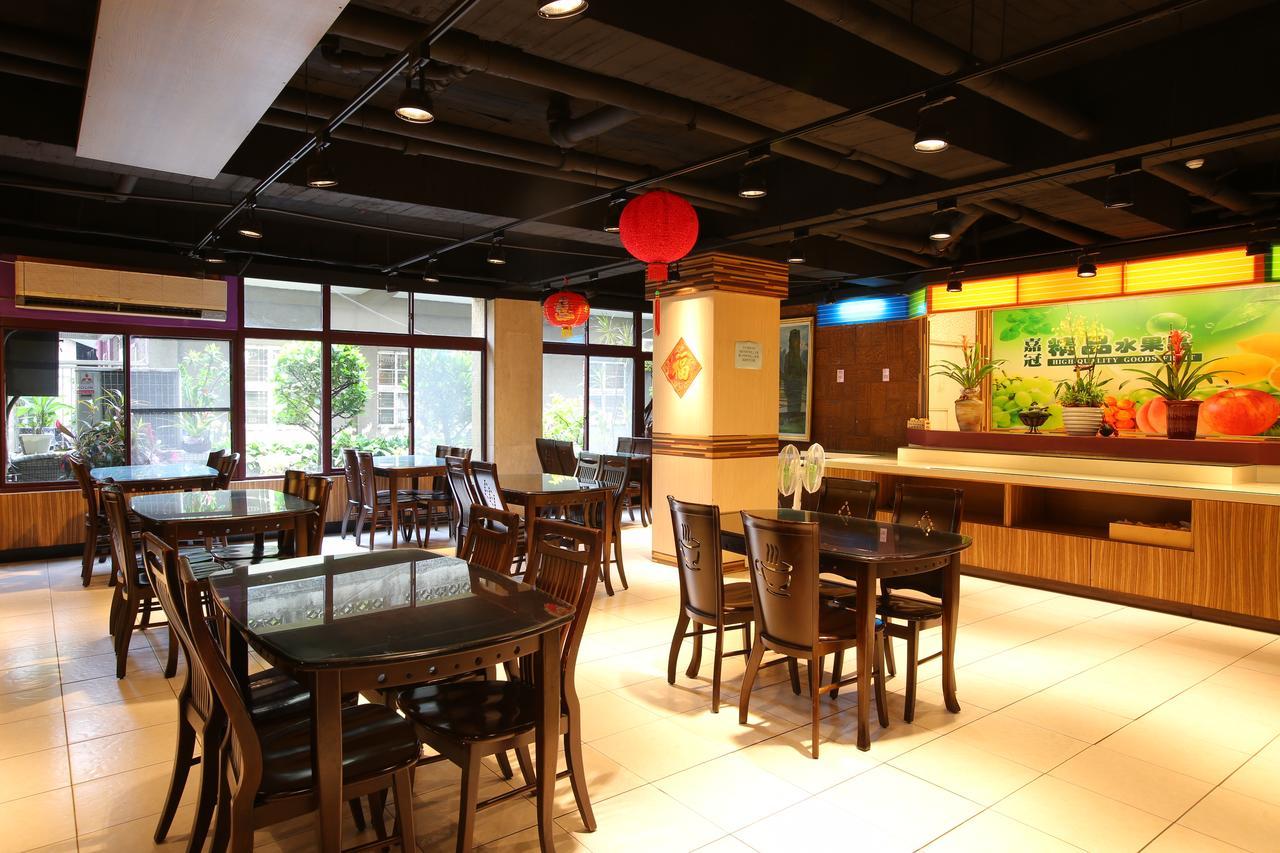 Chiayi Crown Hotel Dış mekan fotoğraf